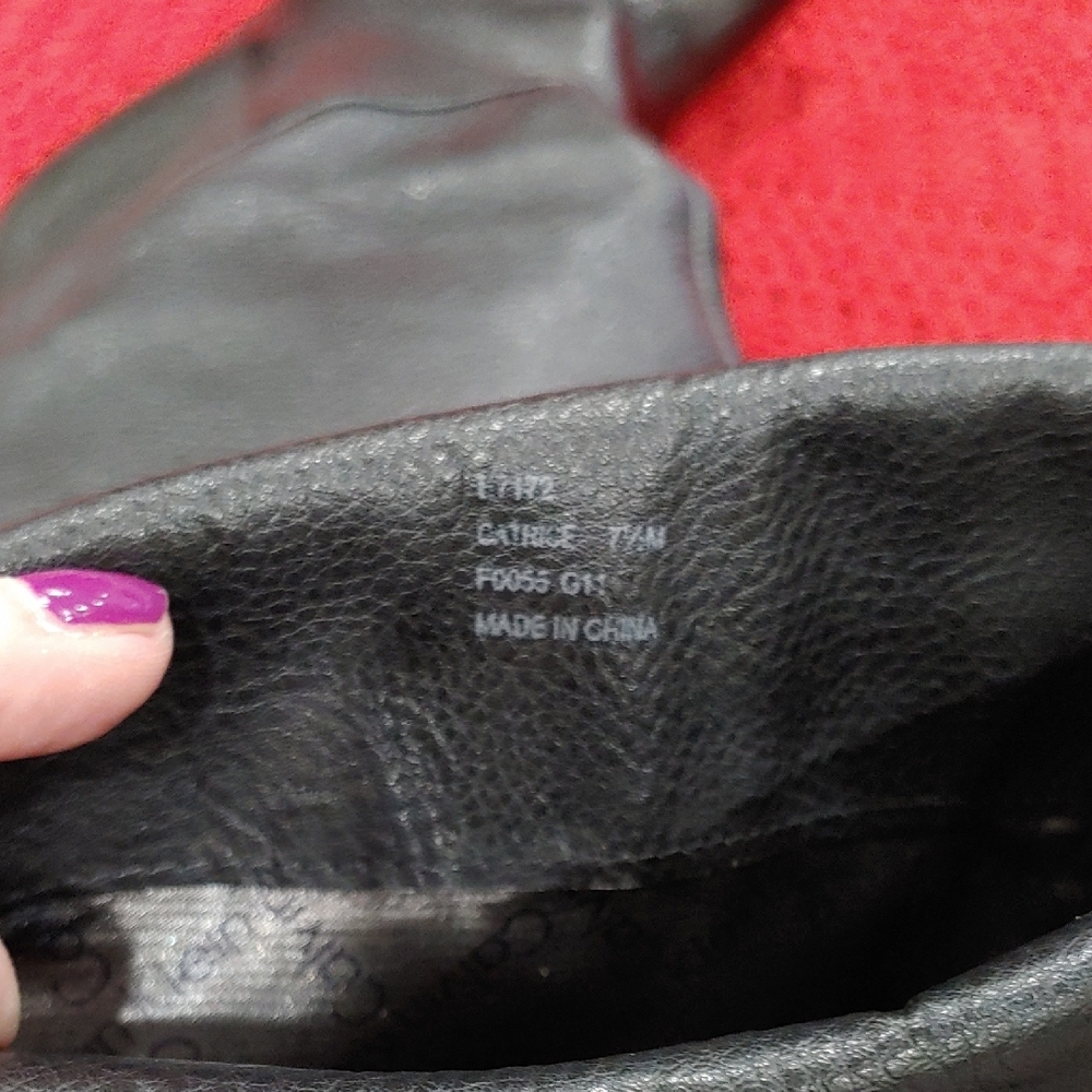 NEW Calvin Klein Stylish Black Knee-High Women's Boots - Picture 2 of 8